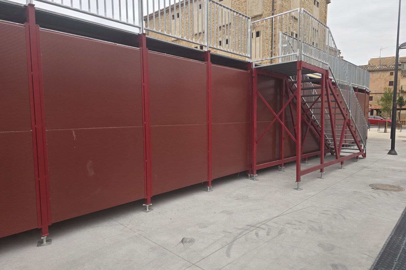 Graderío modular para plaza de toros de Allo (Navarra) · sistema i·Tauro de igaulyss